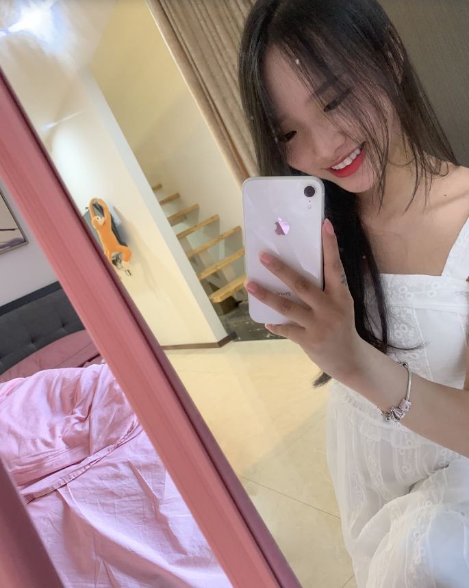 天津河西刚出来兼职的小妹妹